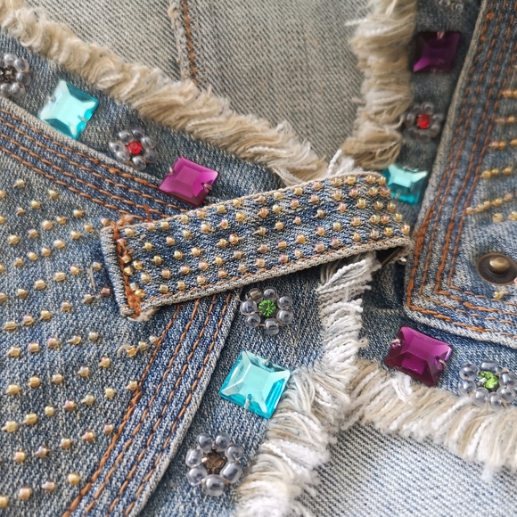 Demin Vest - Picture 4 of 6